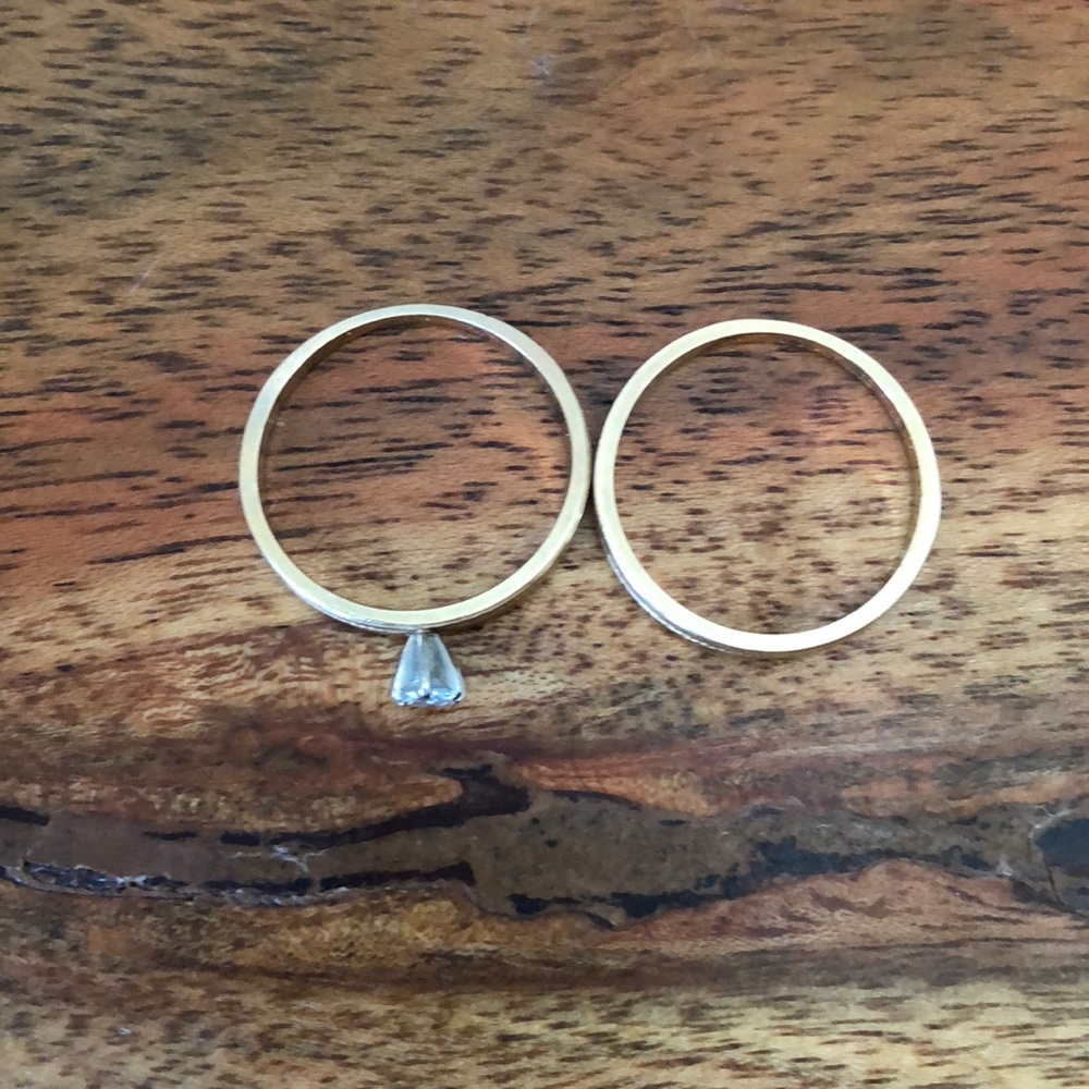 Wedding ring - Picture 2 of 3
